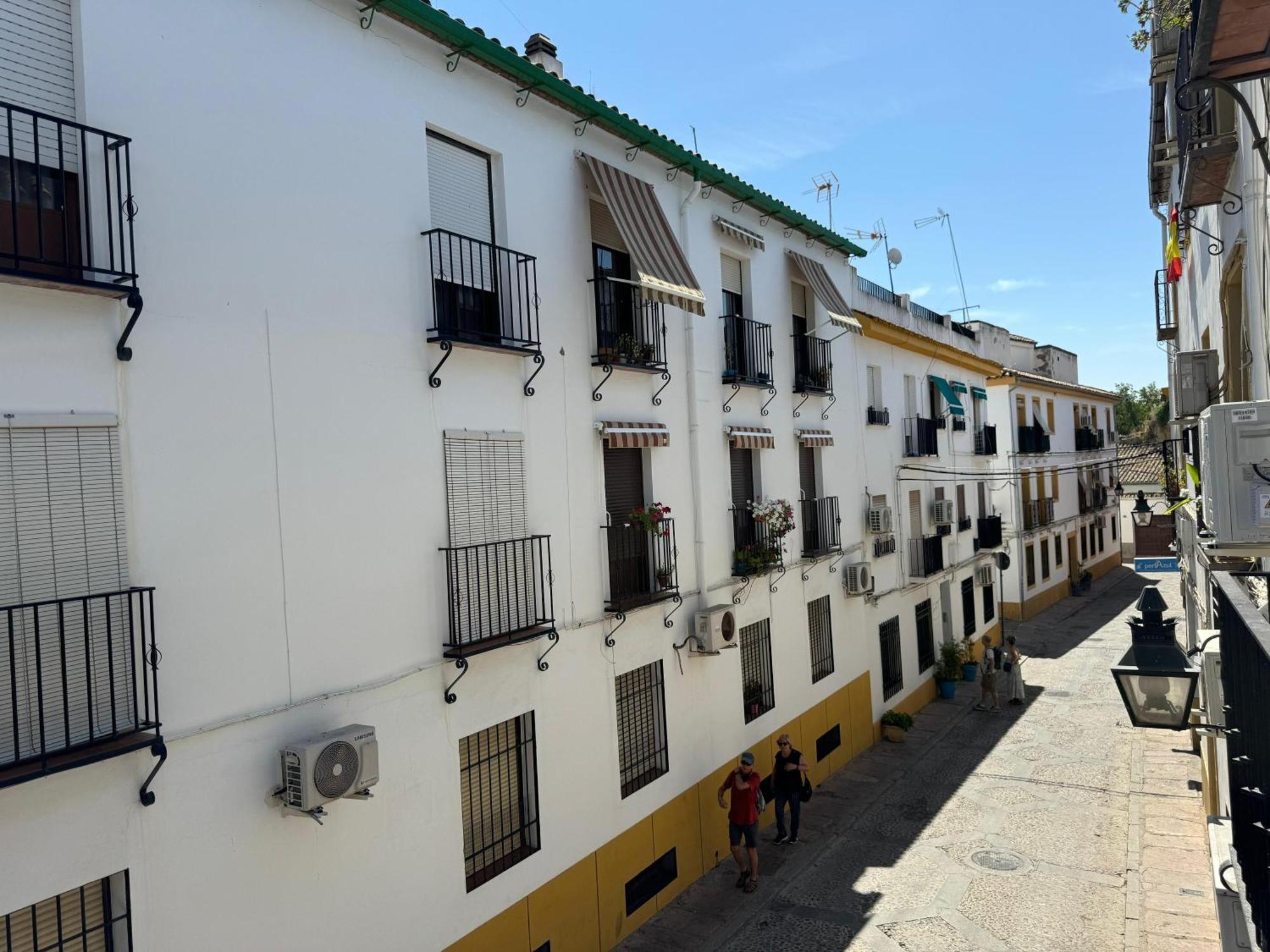 Balcon De Los Patios Con Parking Cordova Esterno foto